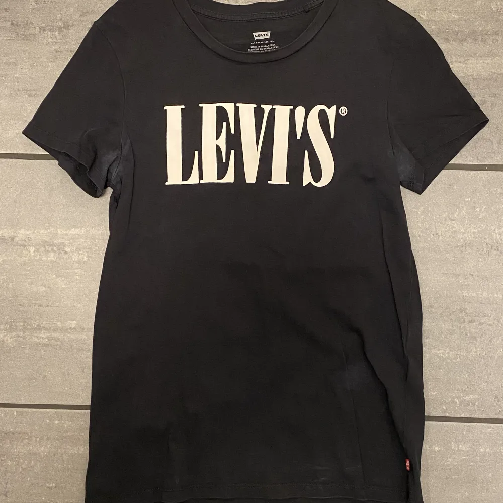 Svar5 Levis t-shirt.. T-shirts.