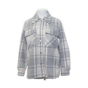 Monki jacka - Superfin höst/vår jacka från monki, knappt använd, mkt fint skick 🌸 stor i storleken