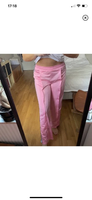 Adidas byxor - Supersnygga byxor