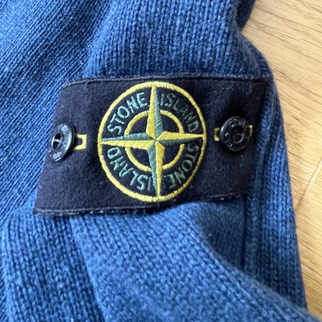 Stickad Stone island  - 90