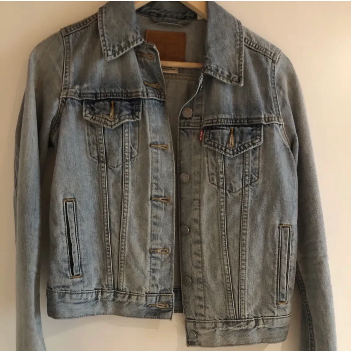 Levi jeans jacka  - 90