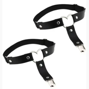 Ben choker. - En thigh choker. Har haft i 3 år men har inte haft på mig.  Sakerna som hänger och tar tag har gott sönder på en. Får plats på oversized och undersize 