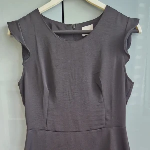 Klänning  - Svart klänning från vila i storlek  s/36. 