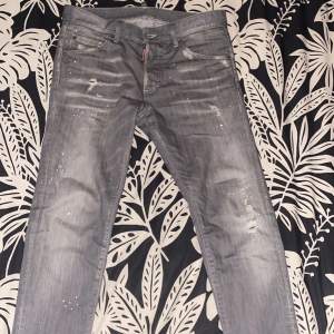 dsquared2 jeans herr helt nya storlek 48 kvitto ingår 
