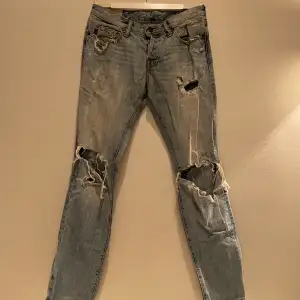 Abercrombie & Fitch Ripped Jeans