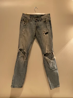 Abercrombie Jeans - Abercrombie & Fitch Ripped Jeans