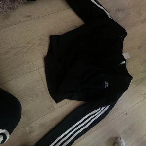 Adidas topp - Bara testad. Stl S