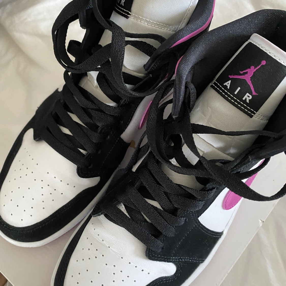 Jordan 1 Cactus Flower - 90
