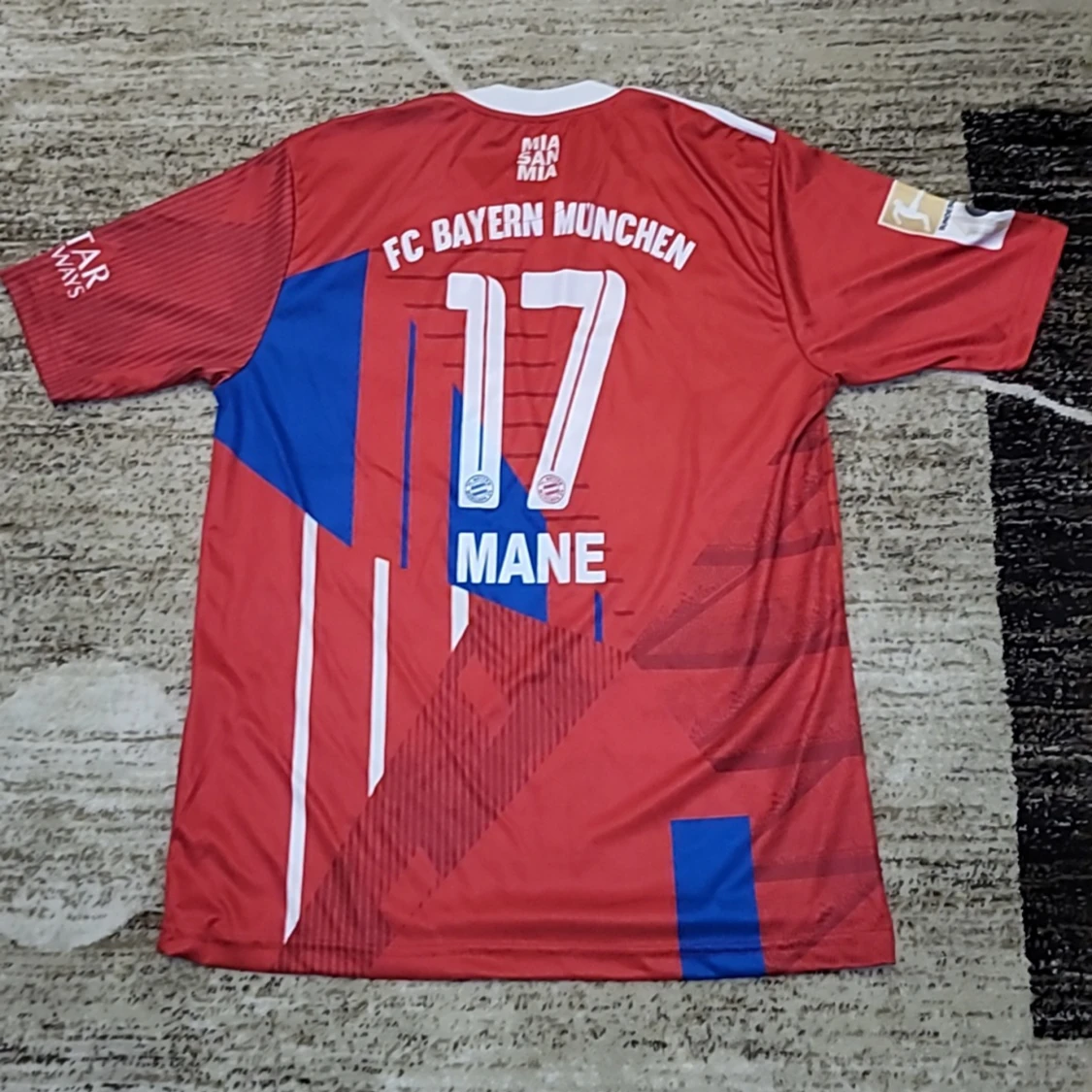 Bayerna München.     Nummer 17 Sadio Mane - 90