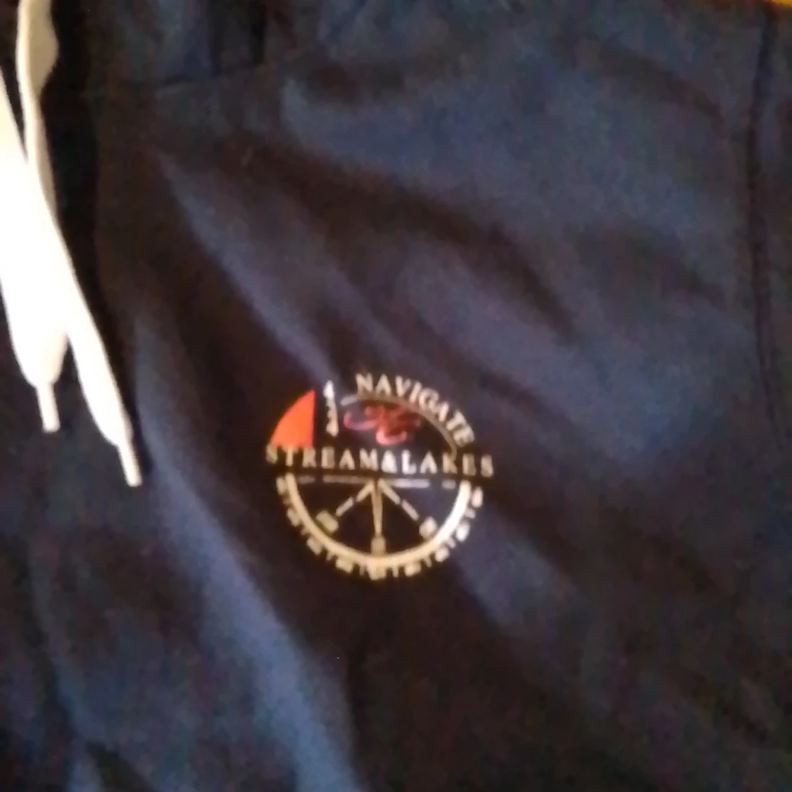 Stream and lakes hoodie - 90