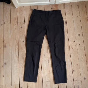 Kostymbyxor - Kostymbyxor i ankellängd från Zara. Resår i midjan. 