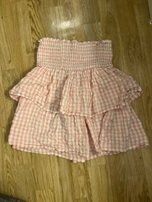 Jättefin kjol - Superfin men kommer inte till användning 