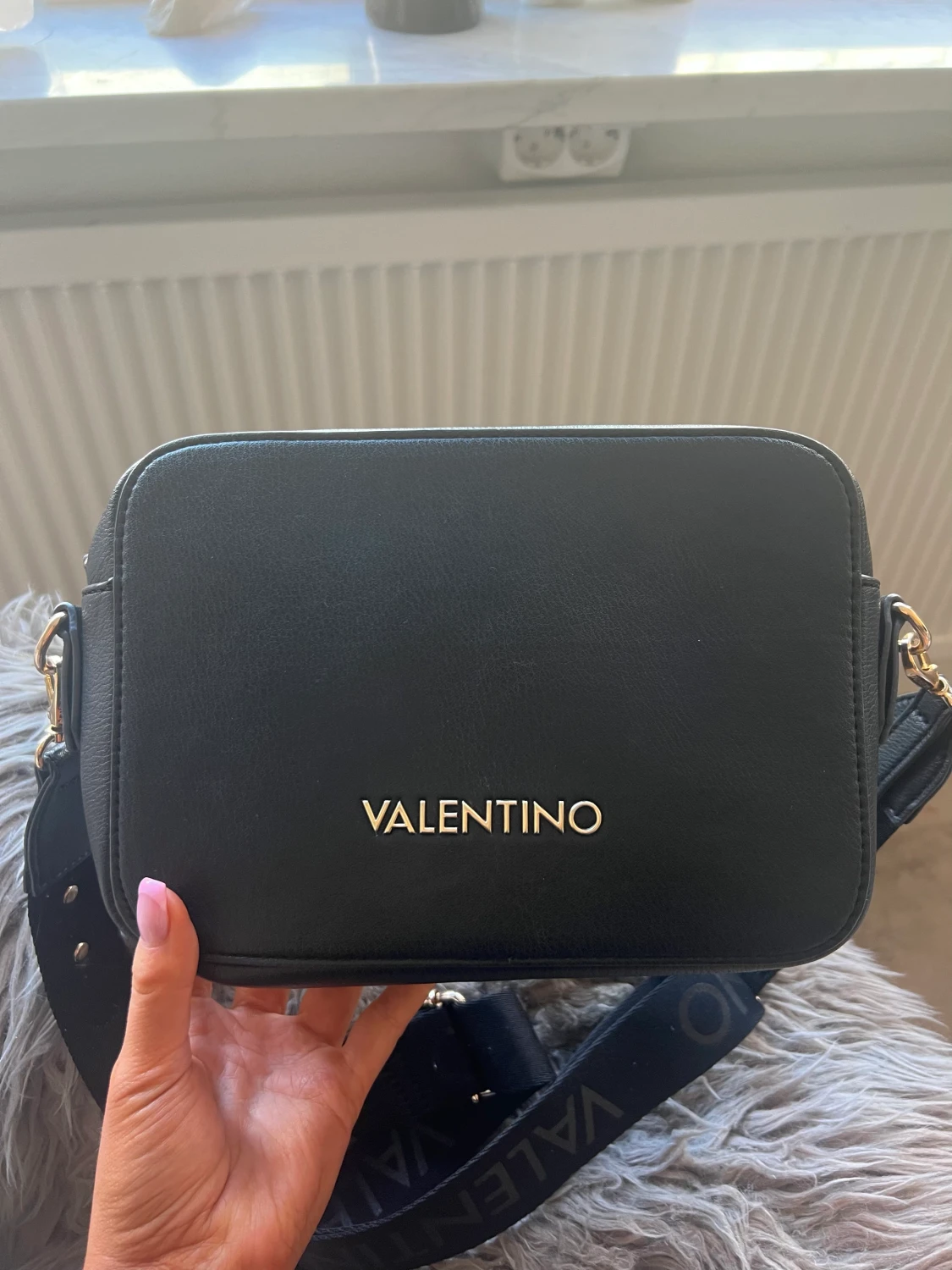 Valentino väska - 90