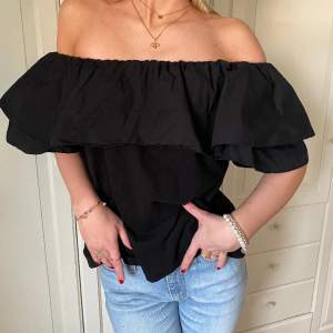 Söt off shoulder topp❤️