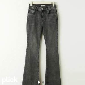 Säljer dessa jeans från Gina Tricot då dom ej kommer till användning så ofta o har ganska många andra jeans dom är avklippta lite då dom va ganska långa för mig som är 150 köptes i mars eller april! Pris kan diskutera 