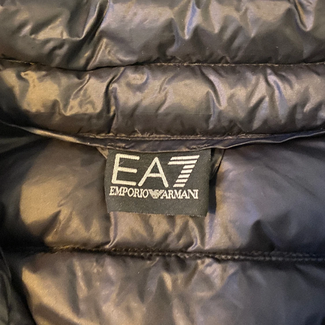 Armani EA7 lättviktsväst  - 91