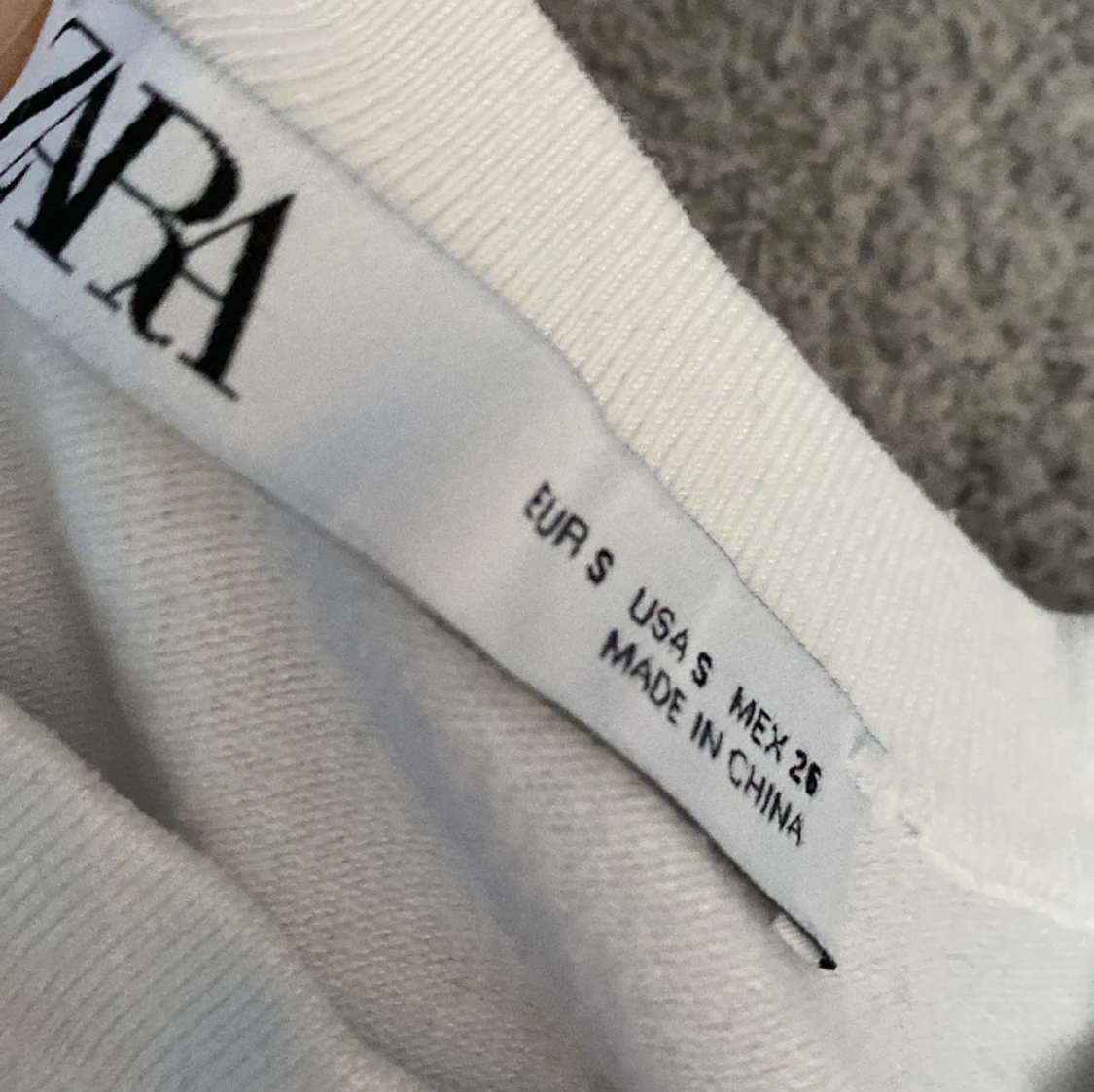 Stickad t-shirt - 90