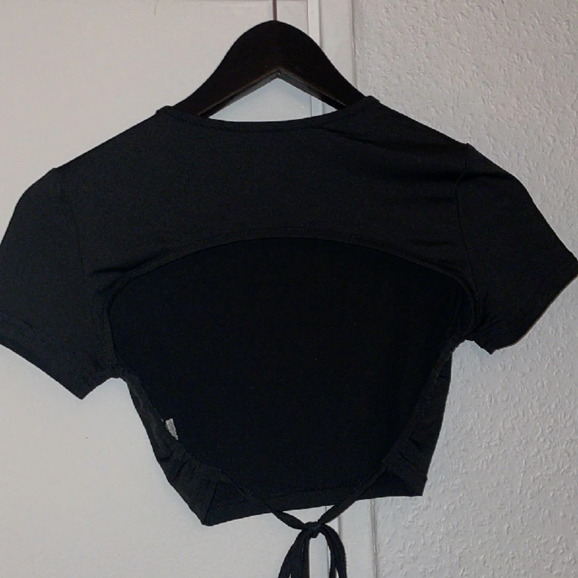 Kortärmad med öppen rygg  - 90