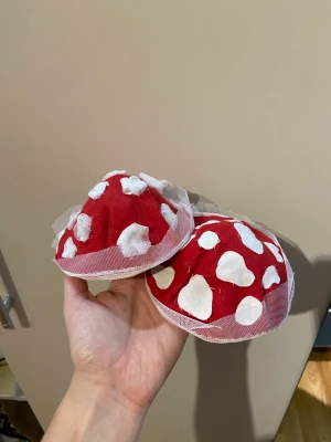 Svamphatt mini  - Små svamphattar gjorda av mig för nått år sedan! Jätte söta.