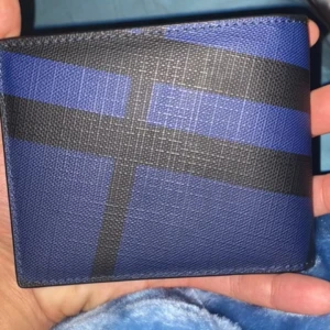 Burberry plånbok - Helt ny och oanvänd, perfekt julklapp, kom gärna med frågor!