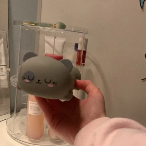 Gulligt penfodral !!⭐️ - Har för många penfodrall😭💗 Fick i present så vet tyvärr inte var den är köpt 🫶   TAR BARA SWISH!!💗