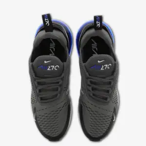 Nike skor Max 270 helt nya säljer dom för dom är små för mig 