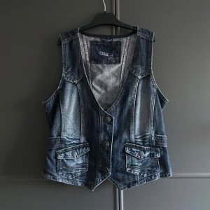 Jeansväst - Jeansväst från Cecil