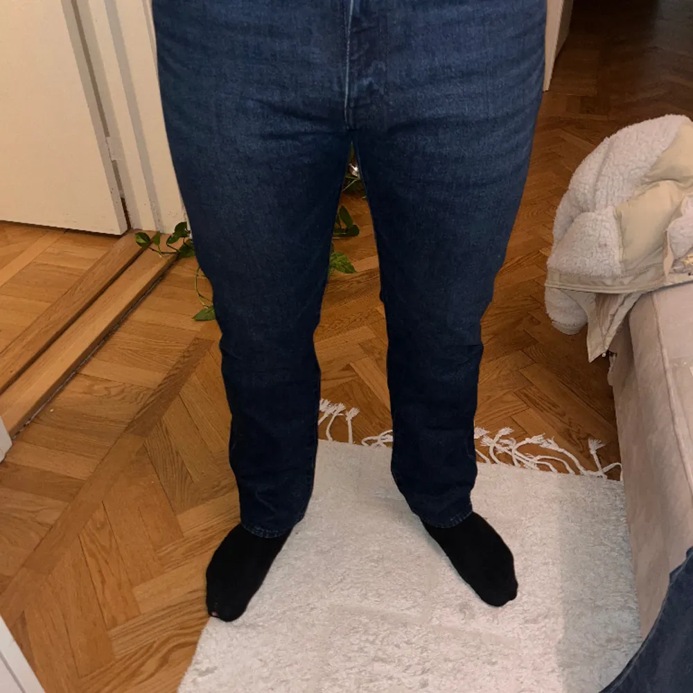 Knappt använda Levis jeans för män modell 551Z . Jeans & Byxor.