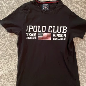 Polo club - Säljer min gamla Polo Club tröja för bara 400kr. Skick 10/10 finns inga fel med tröjan. Priset kan diskuteras.