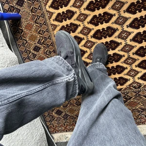 Nike air Max bolt - Nike air Max bolt storlek 40. Sparsamt använda och är hela och fina. Växt ur dem 💔 fråga för mer bilder!