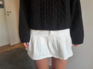 Vit kjol - Jättesöt vit jeanskjol som passar till det mesta 