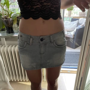 Vintage jeans kjol - Nu skick jättefin jeans kjol💗