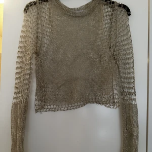 Festival topp - Super snygg festival överdel använd 1 gång med bikini under. Super snyggt!