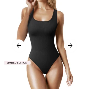 Svart body - Hej! Säljer min oanvända body från lilyshape! Säljer då jag fick hem 2 likadana. Super populära och super sköna. Super fin passform, läs gärna om bodyn på 2,3. Köpt för 1500kr❤️