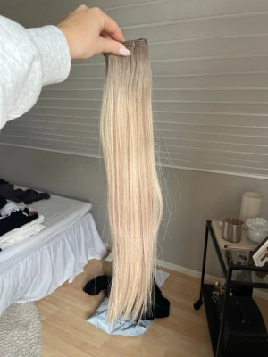 Löshår  - Löshår från TRNZ, nytt. 100g 50cm. Färgen VB med root 7. 50% ratio. Sjukt fin kvalité!