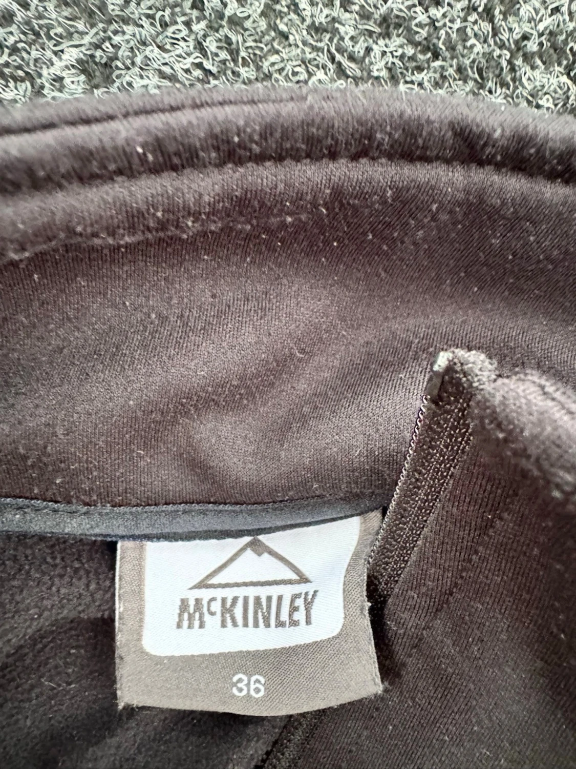 Svart vindjacka från McKinley - 2