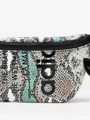 Adidas magväska med ormmönster - Snygg magväska från Adidas med coolt ormmönster Använt endast en gång. Som NY!   . .