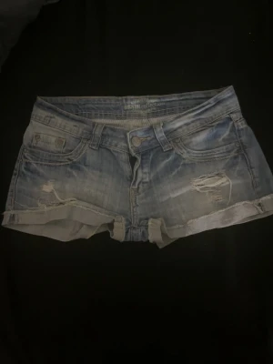 Lågmidjade jeans shorts  - Snygga trendiga jeans shorts💕