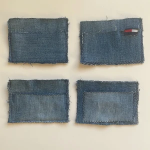 Handsydda plånböcker  - Säljer nu några handsydda plånböcker/ korthållare med Tommy hilfigger tema. Dem har ett mittenfack för sedlar, kort eller annat sedan ett till fack för främst kort. 99kr styck, hör av er vilken ni vill ha på första bilden. KÖP EJ FRÅN DENNA ANNONS! 