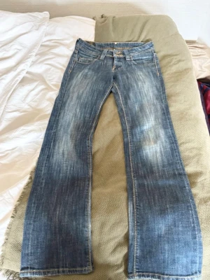 Vintage bootcut Lee jeans - Supersnygga. W28 och L33