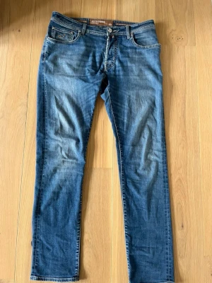 Jacob Cohen Jeans - Väldigt schyssta Cohen jeans! Storlek 34 