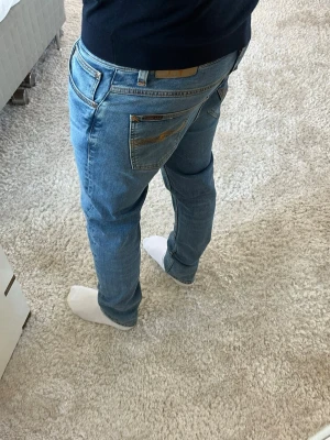Nudie jeans Lean Dean - Nudie Jeans | skick 9/10 | Storlek 32/30 | Pris - 599kr | Modellen är ca 178cm lång | Hör av dig vid minsta fråga eller fundering!!