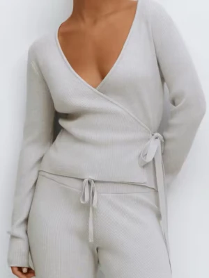 Grått ribbat loungewear-set omlott - Endast tvättad aldrig använd! Har även i vit fast storlek S! 