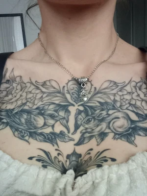 Halsband med hjärta  - Bra skick 