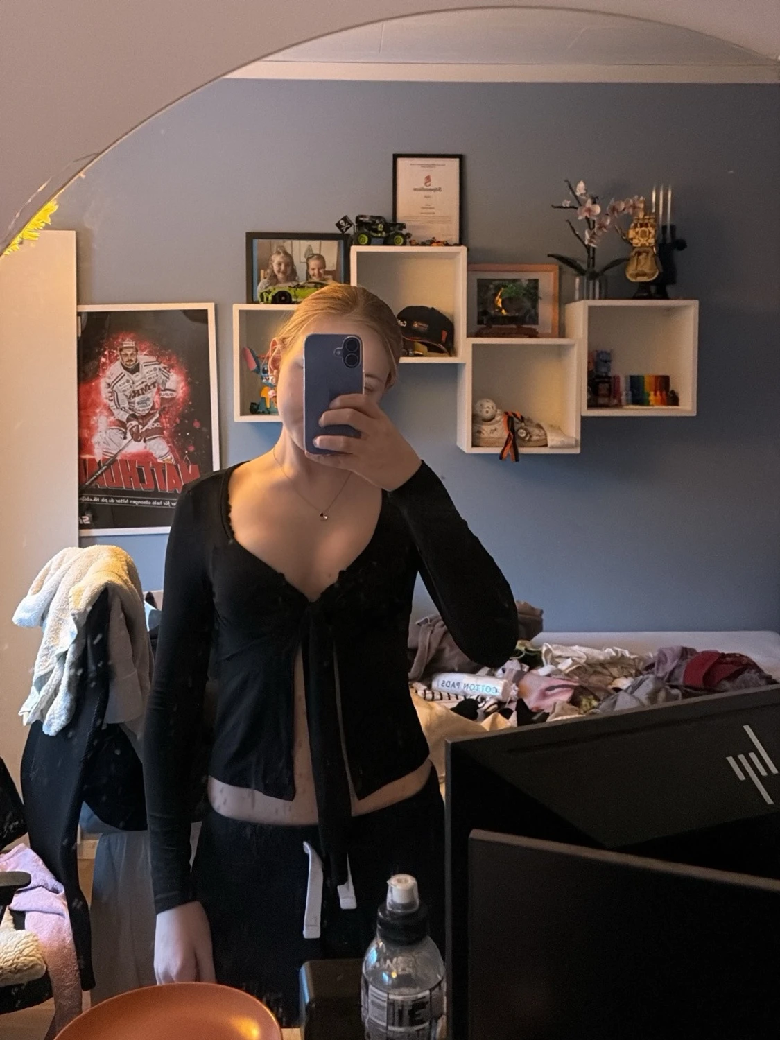 Svart omlottopp med knyt framtill - 2