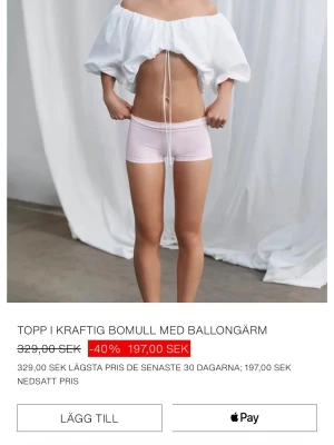 SÖKER DENNA TOPP FRÅN ZARA! - Söker denna toppen i storlek S skriv jättegärna till mej om ni är intresserade av att sälja!