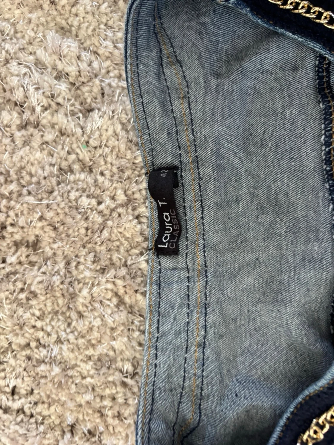 Blå jeansjacka med kedjedetaljer - 3