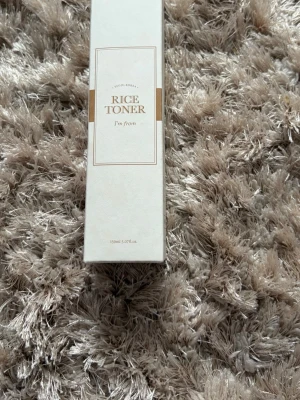 Rice Toner från I'm From 150ml - En lyxig Rice Toner från I'm From med 77,78% risextrakt från Yeoju, Korea.