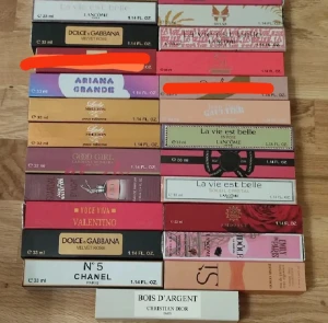 LAGERTÖMMNING - Vi försöker tömma lagret på befintliga parfymer! Kom med prisförslag!