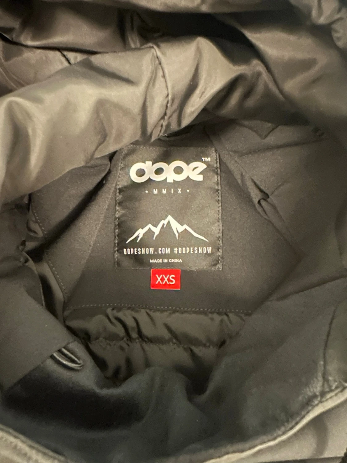 Svart skidjacka från Dope - 4